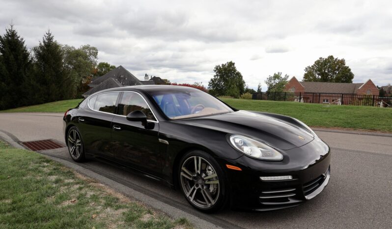 
								2014 Porsche Panamera 4S Executive full									