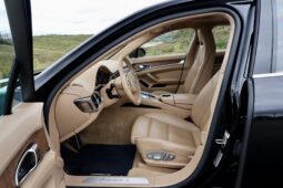 
										2014 Porsche Panamera 4S Executive full									