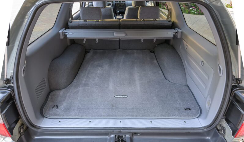 
								1999 Toyota 4Runner SR5 4WD 5-Speed full									