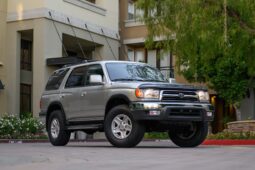 
										1999 Toyota 4Runner SR5 4WD 5-Speed full									