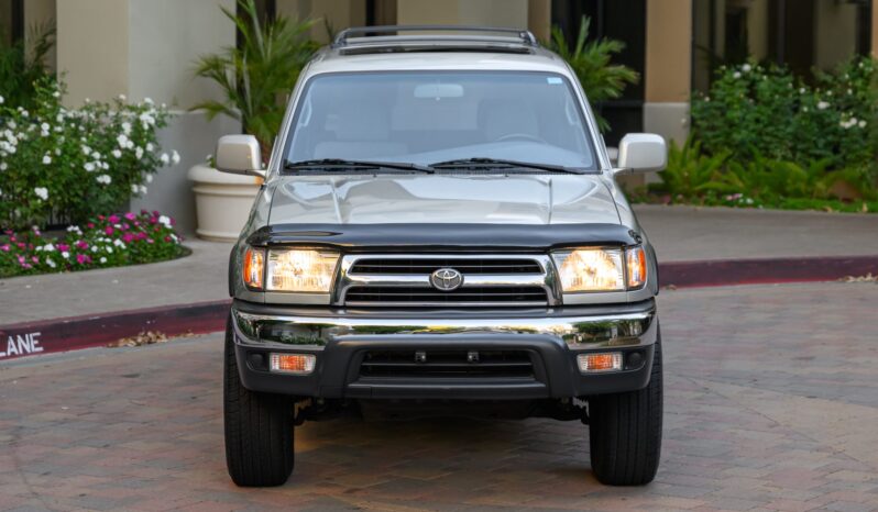 1999 Toyota 4Runner SR5 4WD 5-Speed 1