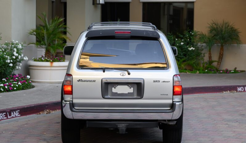 
								1999 Toyota 4Runner SR5 4WD 5-Speed full									