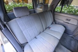 
										1999 Toyota 4Runner SR5 4WD 5-Speed full									