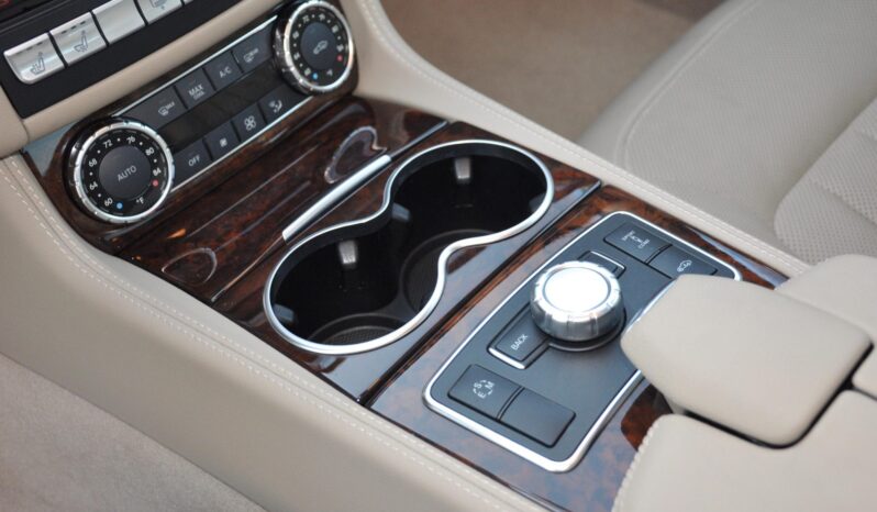 
								2012 Mercedes-Benz CLS550 full									