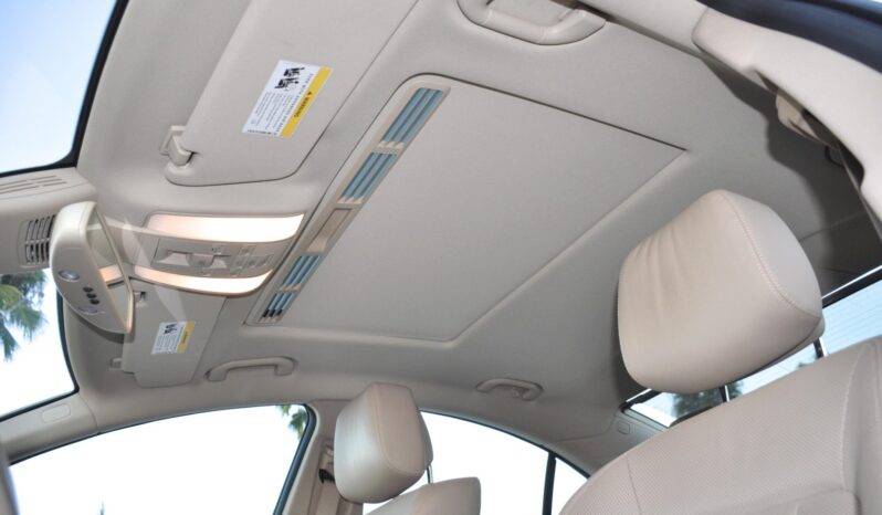 
								2012 Mercedes-Benz CLS550 full									