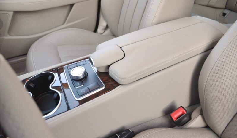 
								2012 Mercedes-Benz CLS550 full									