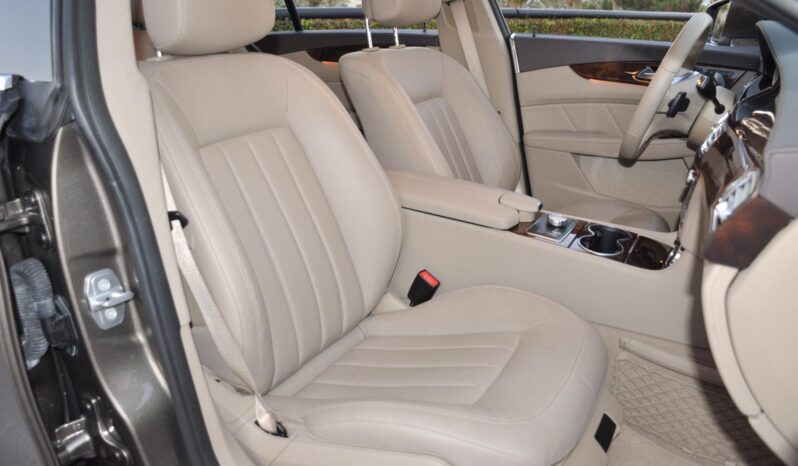 
								2012 Mercedes-Benz CLS550 full									