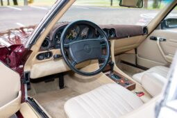 
										1988 Mercedes-Benz 560SL full									