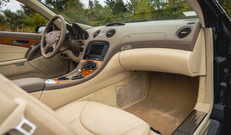 
								2007 Mercedes-Benz SL550 full									