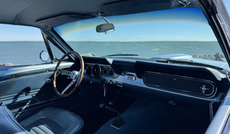 
								1966 Ford Mustang Coupe 289 3-Speed full									