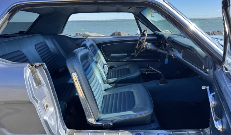 
								1966 Ford Mustang Coupe 289 3-Speed full									