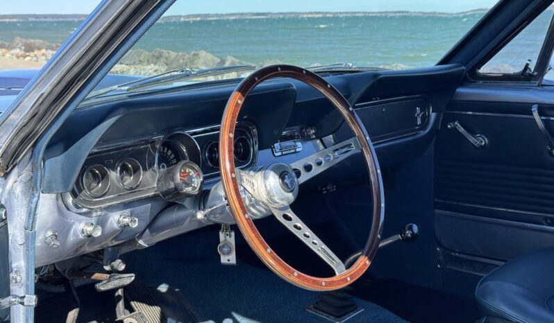 
								1966 Ford Mustang Coupe 289 3-Speed full									