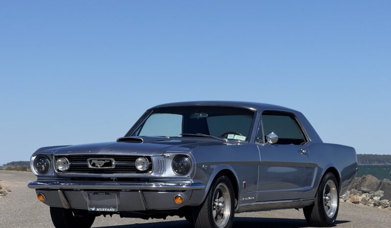 
								1966 Ford Mustang Coupe 289 3-Speed full									