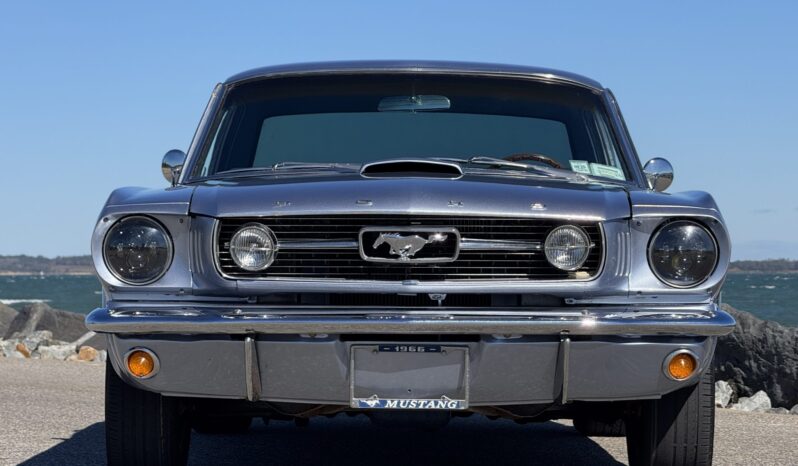 
								1966 Ford Mustang Coupe 289 3-Speed full									