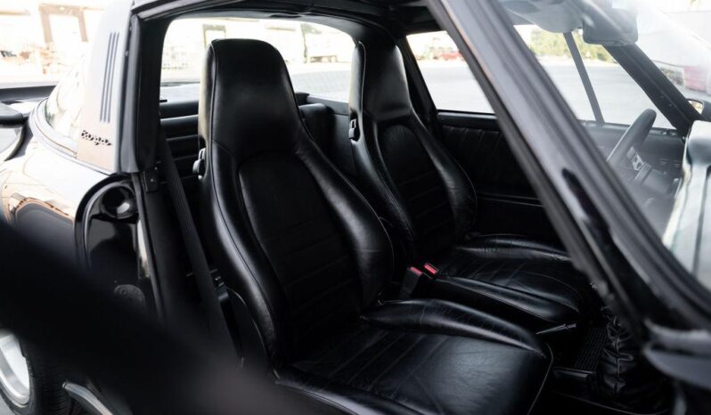 
								1985 Porsche 911 Carrera Targa 3.4L full									