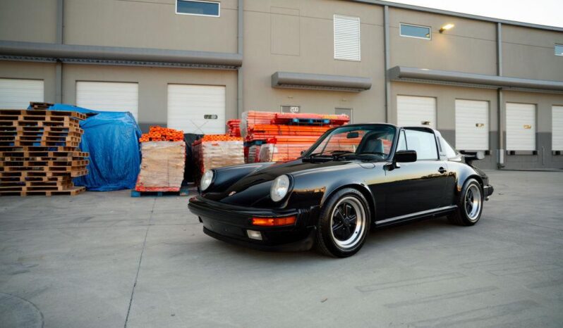 
								1985 Porsche 911 Carrera Targa 3.4L full									