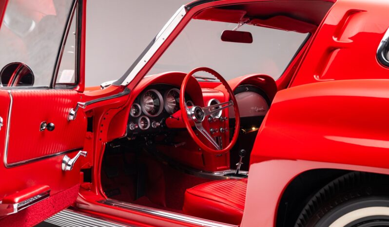 
								1963 Chevrolet Corvette Split-Window Coupe 4-Speed full									