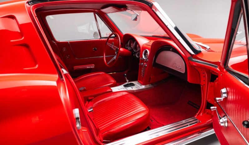 
								1963 Chevrolet Corvette Split-Window Coupe 4-Speed full									