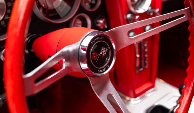 
								1963 Chevrolet Corvette Split-Window Coupe 4-Speed full									