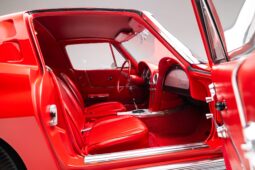 
										1963 Chevrolet Corvette Split-Window Coupe 4-Speed full									