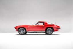 
										1963 Chevrolet Corvette Split-Window Coupe 4-Speed full									