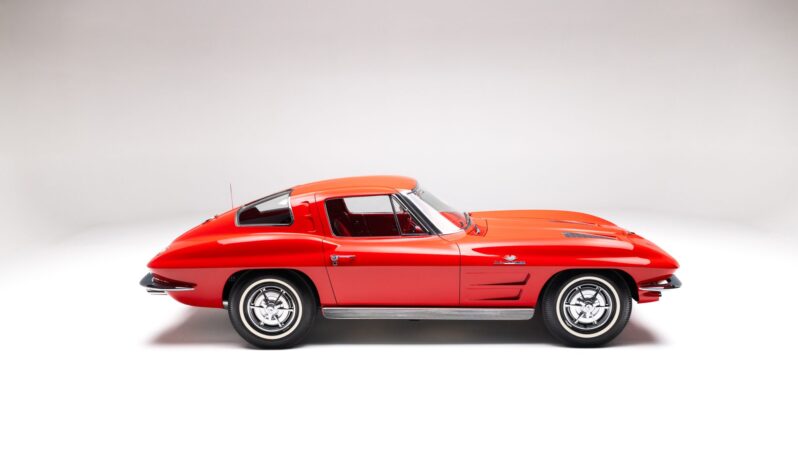 
								1963 Chevrolet Corvette Split-Window Coupe 4-Speed full									