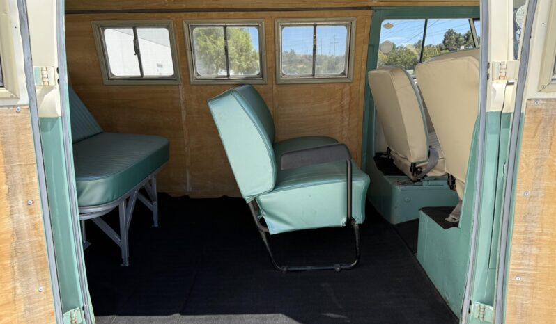 
								1963 Volkswagen Type 2 Panel Van full									