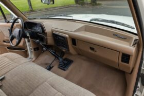 1990 Ford F-350 XLT Lariat 7.5L 4×4 5-Speed