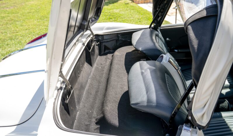 								1958 Chevrolet Corvette 3-Speed full									