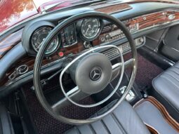 1969 Mercedes-Benz 280SE Cabriolet full