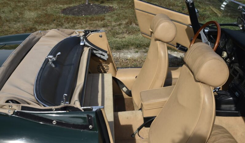 								1972 Jaguar E-Type Series III Roadster V12 4-Speed full									