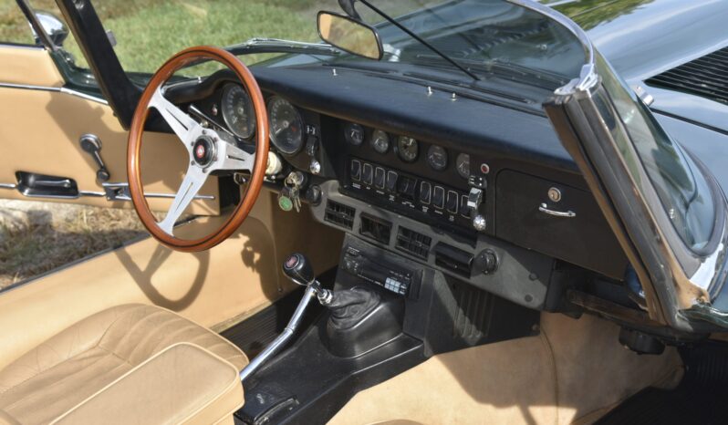 								1972 Jaguar E-Type Series III Roadster V12 4-Speed full									