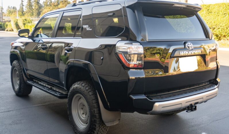 
								2023 Toyota 4Runner TRD Off-Road Premium 4×4 full									