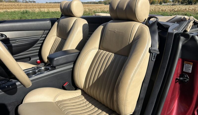 
								2004 Ford Thunderbird full									