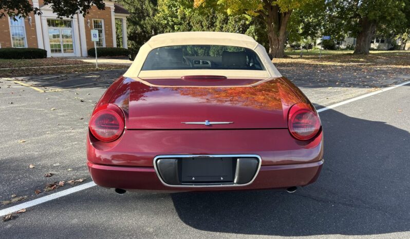 
								2004 Ford Thunderbird full									
