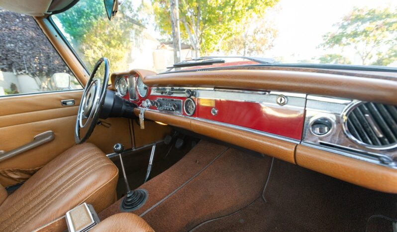 
								1969 Mercedes-Benz 280SL 4-Speed full									