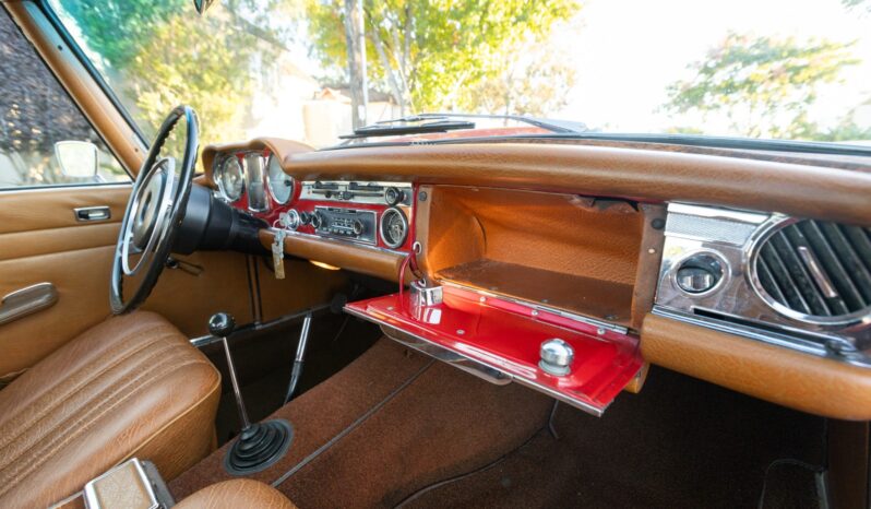 
								1969 Mercedes-Benz 280SL 4-Speed full									