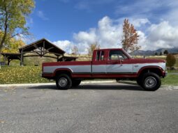 
										1986 Ford F-250 XLT Lariat SuperCab 4×4 full									