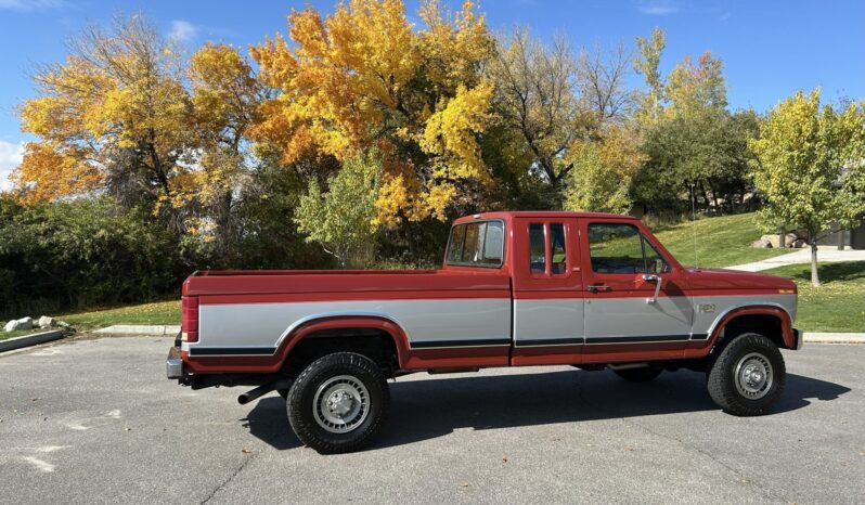 
								1986 Ford F-250 XLT Lariat SuperCab 4×4 full									