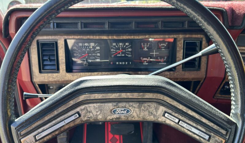 
								1986 Ford F-250 XLT Lariat SuperCab 4×4 full									