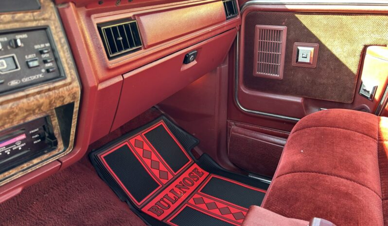 
								1986 Ford F-250 XLT Lariat SuperCab 4×4 full									