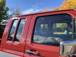 
										1986 Ford F-250 XLT Lariat SuperCab 4×4 full									