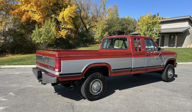 
								1986 Ford F-250 XLT Lariat SuperCab 4×4 full									