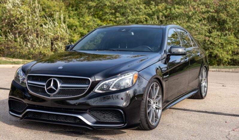 
								2014 Mercedes-Benz E63 AMG Sedan 4MATIC full									