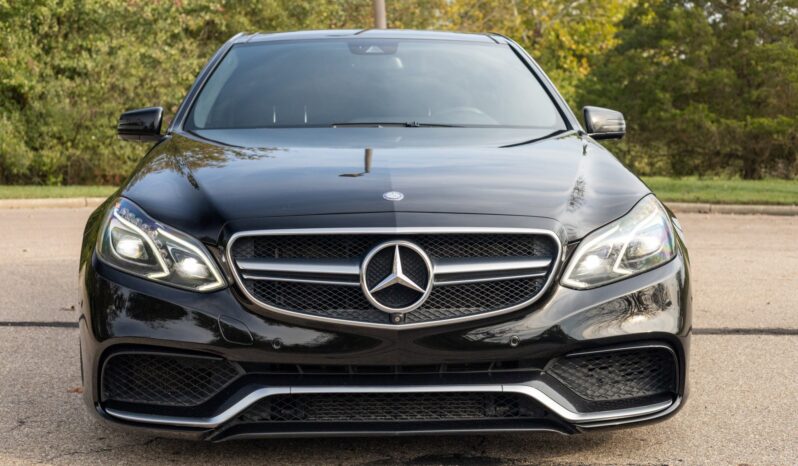 
								2014 Mercedes-Benz E63 AMG Sedan 4MATIC full									