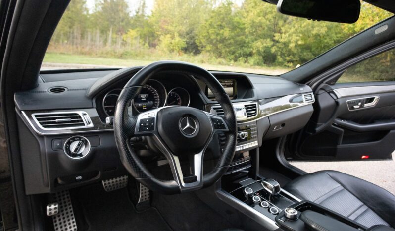 
								2014 Mercedes-Benz E63 AMG Sedan 4MATIC full									