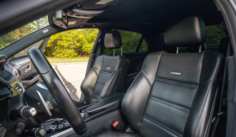 
								2014 Mercedes-Benz E63 AMG Sedan 4MATIC full									