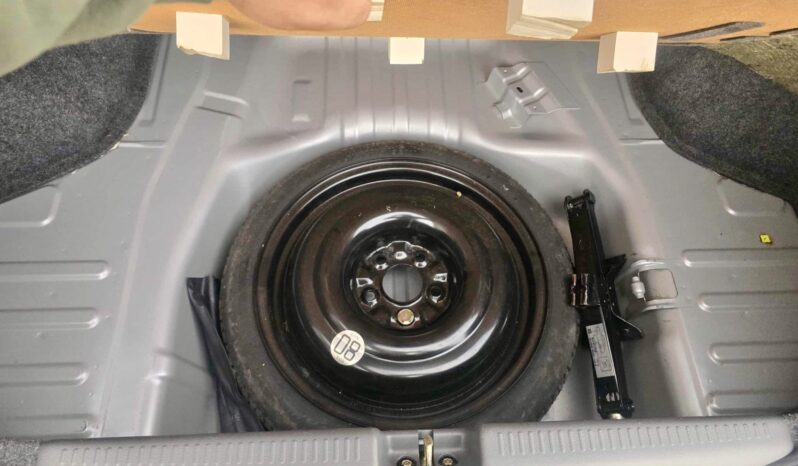 
								2004 Mitsubishi Lancer Evolution VIII full									