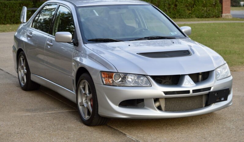 
								2004 Mitsubishi Lancer Evolution VIII full									