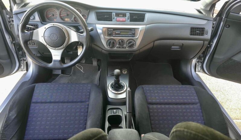 
								2004 Mitsubishi Lancer Evolution VIII full									